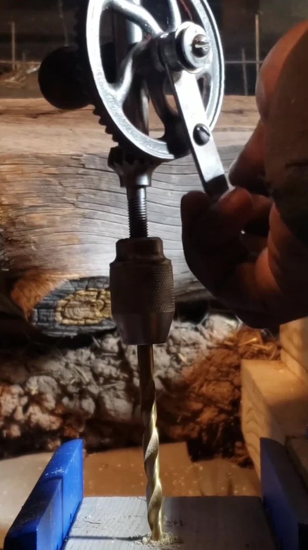 Using a Mohawk hand crank drill